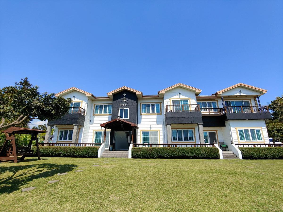 Gyulhouse Pension Seogwipo Bagian luar foto