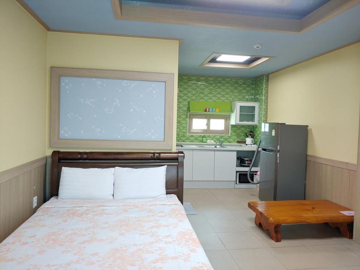 Gyulhouse Pension Seogwipo Bagian luar foto