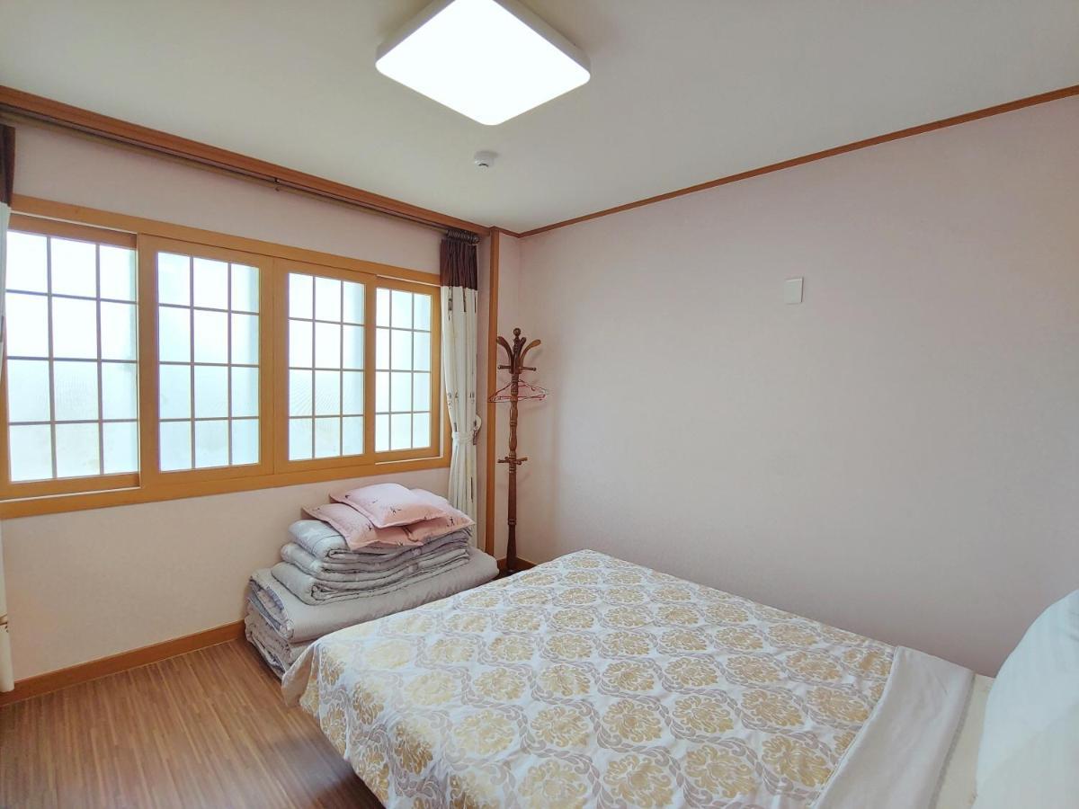 Gyulhouse Pension Seogwipo Bagian luar foto