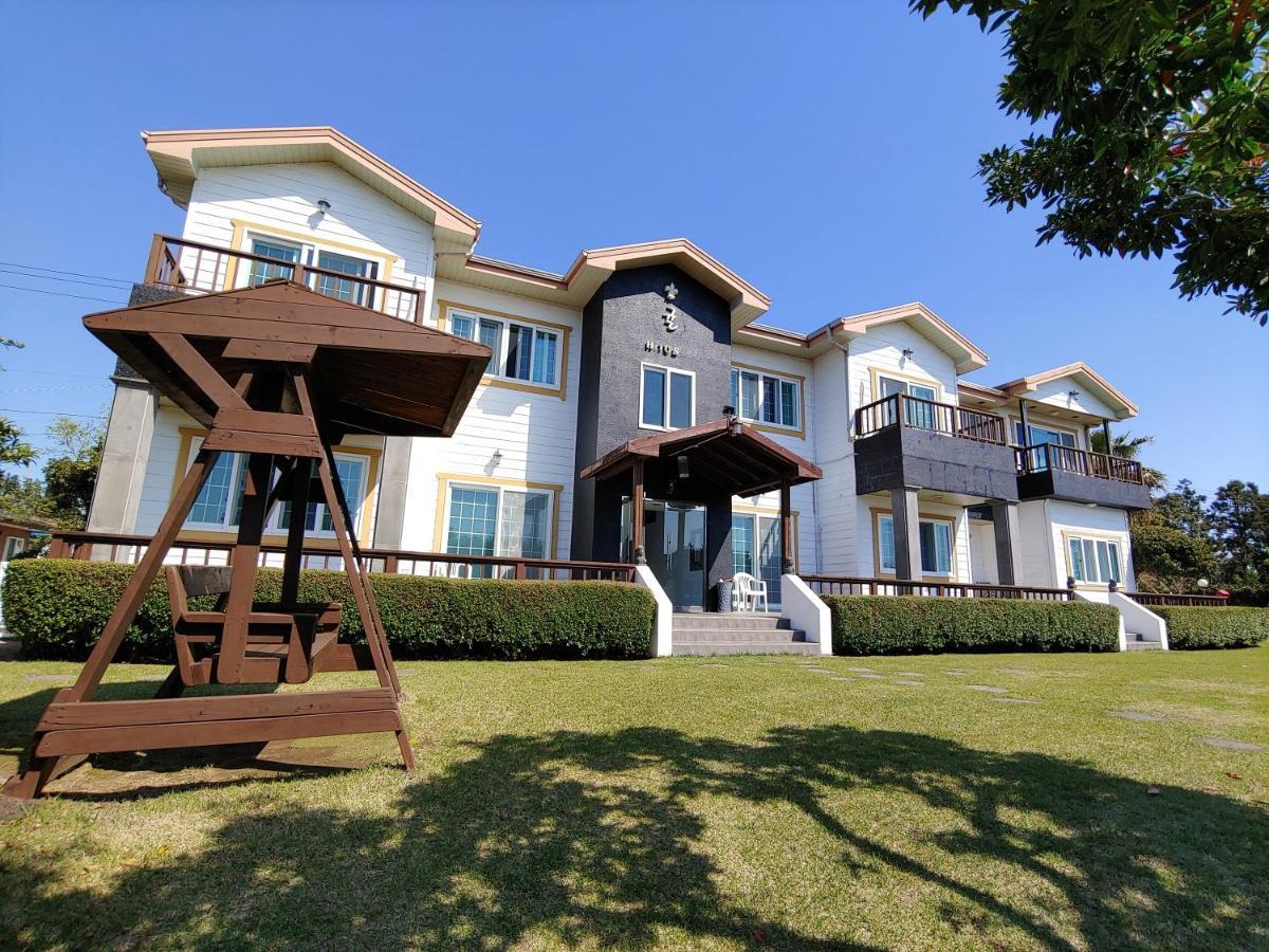Gyulhouse Pension Seogwipo Bagian luar foto