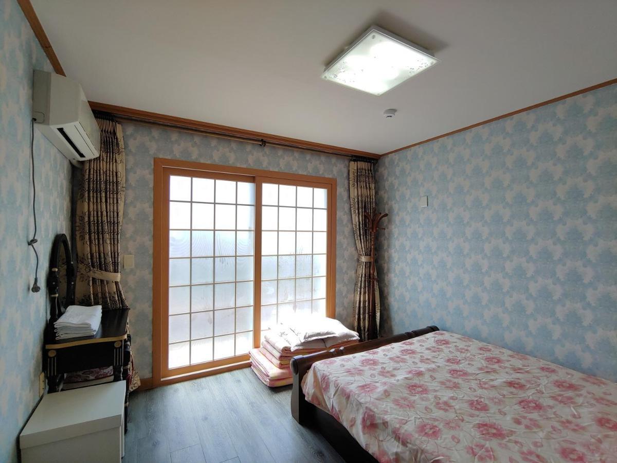 Gyulhouse Pension Seogwipo Bagian luar foto